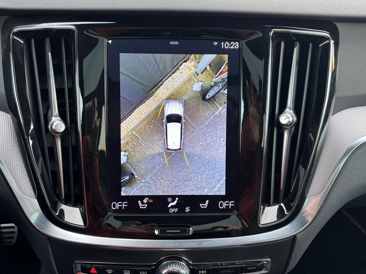 Volvo V60 2.0 T6 Recharge AWD R-Design 360 camera/ schuifdak/ climate line/ 19 inch/ head up display/ trekhaak