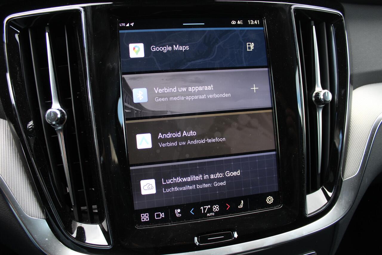 Volvo V60 2.0 T6 Plug-in hybrid AWD Plus Dark | Panoramadak | Trekhaak | BLIS | H/K | 360 Camera