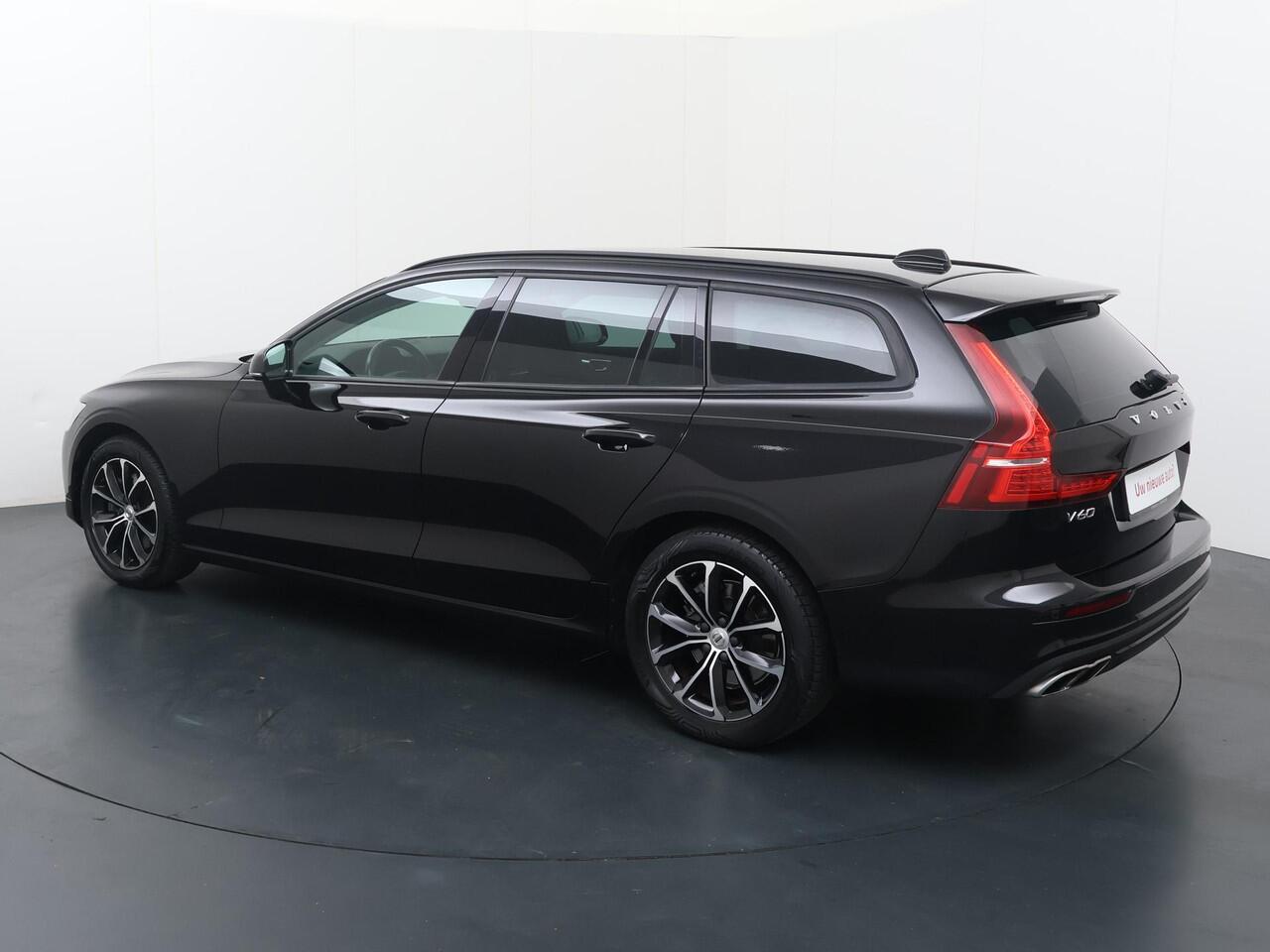 Volvo V60 2.0 B3 Business Pro | 163 PK | Automaat | Navigatiesysteem | Achteruitrijcamera | LED verlichting | Apple Carplay/Android Auto | Lederen interieur |
