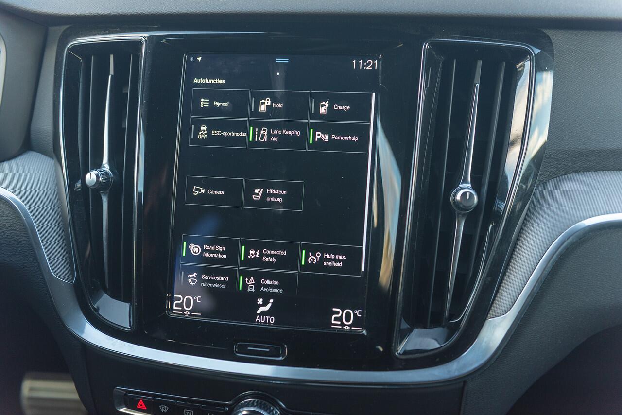 Volvo V60 T6 Aut. Plug-In Hybrid LongRange R-Design Leder Parkeercamera ACC 350pk