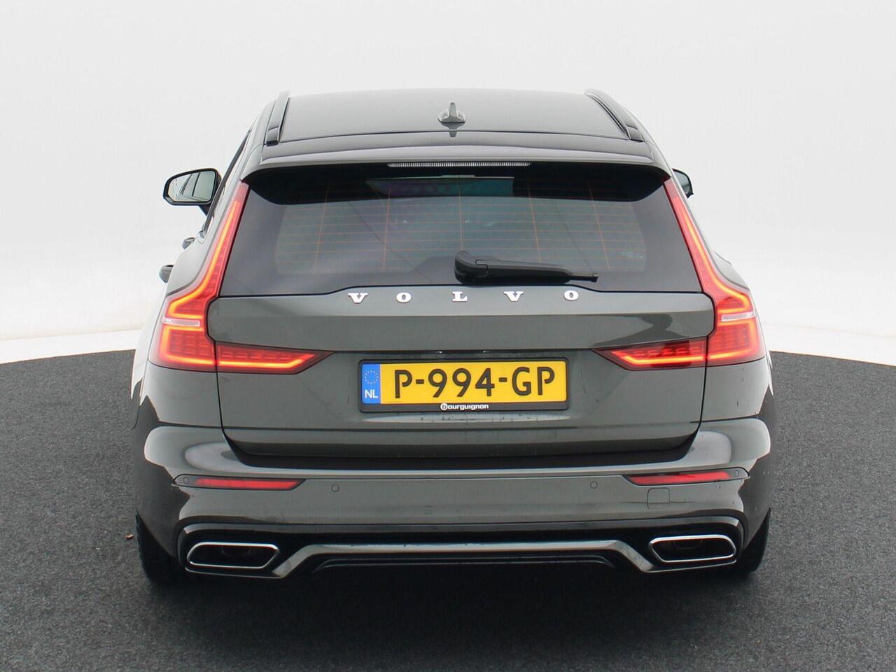 Volvo V60 2.0 B4 R-Design Automaat | Mild Hybrid | Full LED | Leder | Sportstoelen | 19 Inch | Privacy Glass | 360 Camera | Harman/Kardon | Elektrische Achterklep