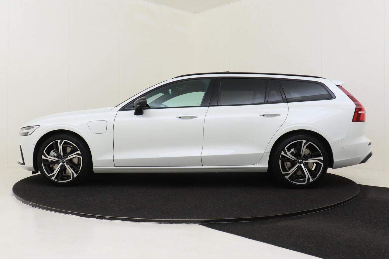 Volvo V60 T6 PLUG-IN HYBRID AWD ULTRA DARK -PANO.DAK|BOWERS&WILKINS|360°CAM|POWER-SEATS|19"|ADAP.LED