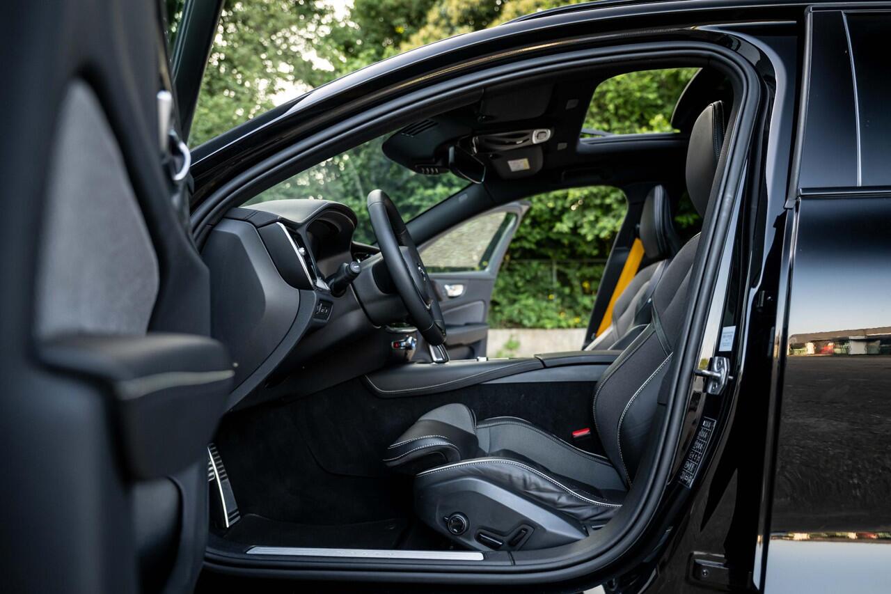 Volvo V60 2.0 T8 AWD Polestar Engineered 405pk Pano Trekhaak