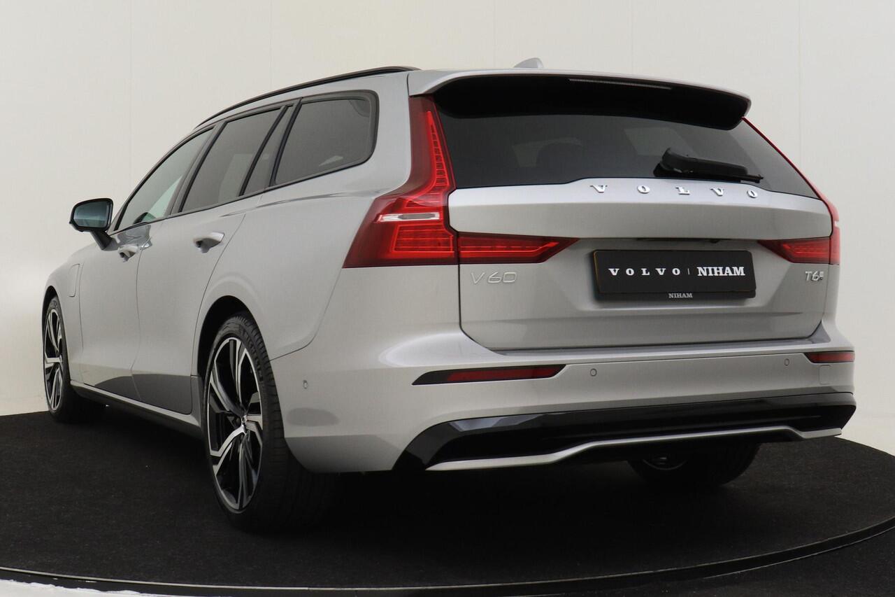 Volvo V60 T6 RECHARGE AWD ULTRA DARK -PANO.DAK|360°CAM|BOWERS&WILKINS|19"|HEAD-UP DISP.|BLACK.BADGE