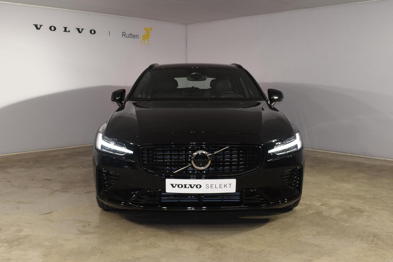 Volvo V60 T6 350PK Automaat Plug-in hybrid AWD Plus Dark / Navigatie / 360 Camera / Harman Kardon / Stuur & Stoelverwarming / LM Velgen / Trekhaak