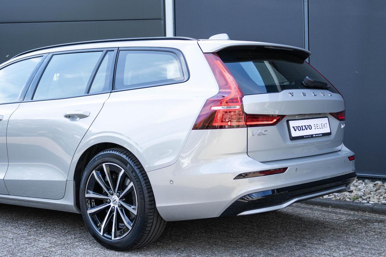Volvo V60 2.0 T6 Plug-in hybrid AWD Plus Dark