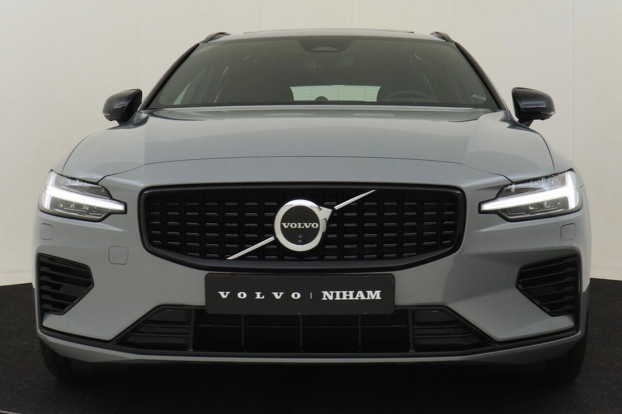 Volvo V60 T6 PLUG-IN HYBRID AWD ULTRA DARK -PANO.DAK|BOWERS&WILKINS|360°CAM|HEAD-UP DISP.|20"