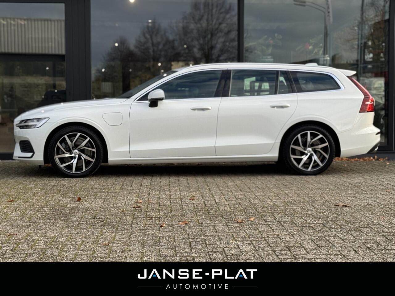 Volvo V60 2.0 T6 TE AWD Momentum Pro Leder | Camera | Carplay |