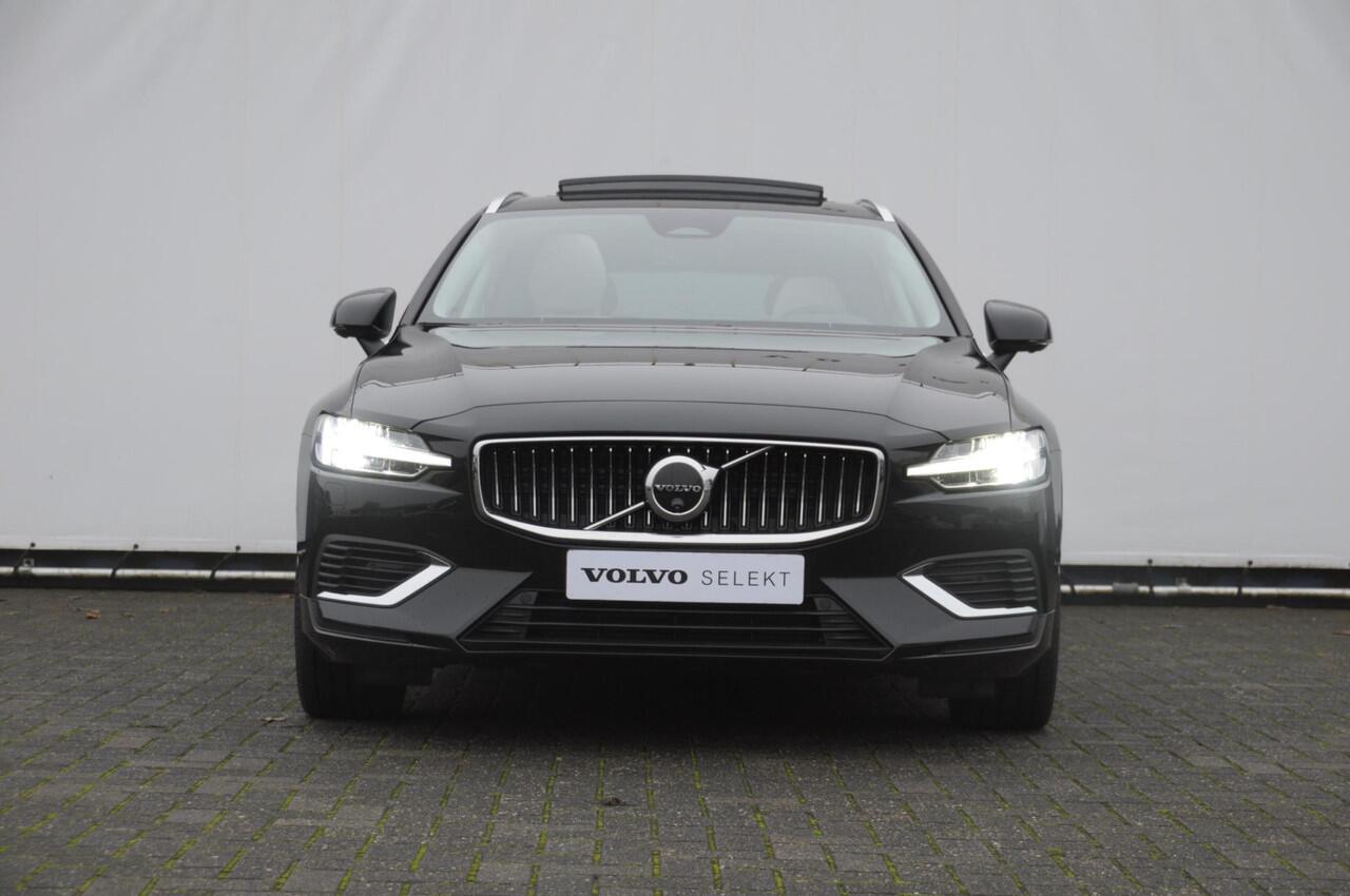 Volvo V60 T6 350PK Automaat AWD Ultra Bright / Massage stoelen / Long Range / 360 Camera / Harman Kardon audio / Head-up display / Panorama dak / Apple carplay / Android auto /