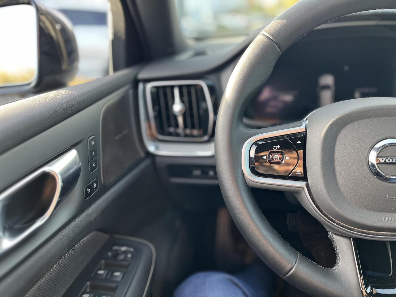 Volvo V60 T6 Plug-in hybrid AWD Plus Dark | Harman / Kardon | Memoryseats | 360 Graden Camera |