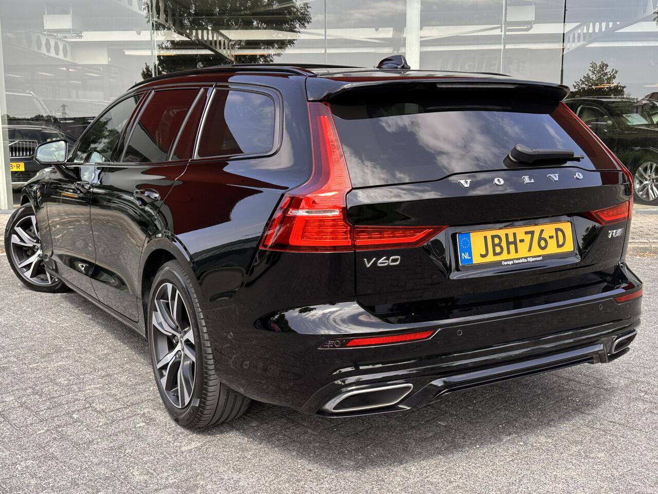 Volvo V60 2.0 T8 Twin Engine AWD R-Design | Pano | 360 cam Head Up Display | Luxury Line | occasion