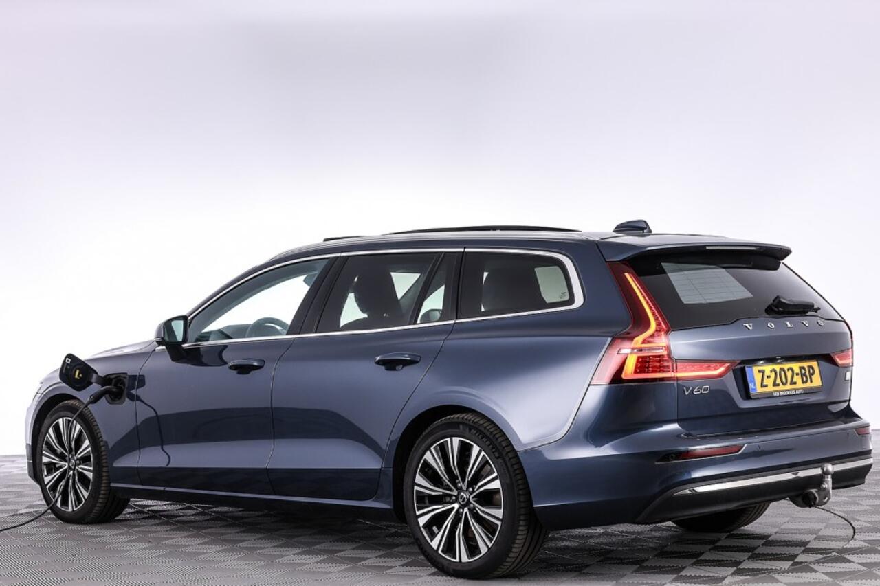 Volvo V60 2.0 T8 Plug-in hybrid AWD Plus Bright | PANORAMADAK ? 1e Eigenaar