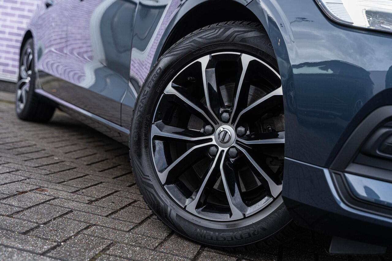 Volvo V60 2.0 B3 Momentum Advantage | Adaptieve Cruise Control | Trekhaak | Stoel-/Stuurverwarming | Parkeercamera | Navigatie | Apple CarPlay & Android Auto |