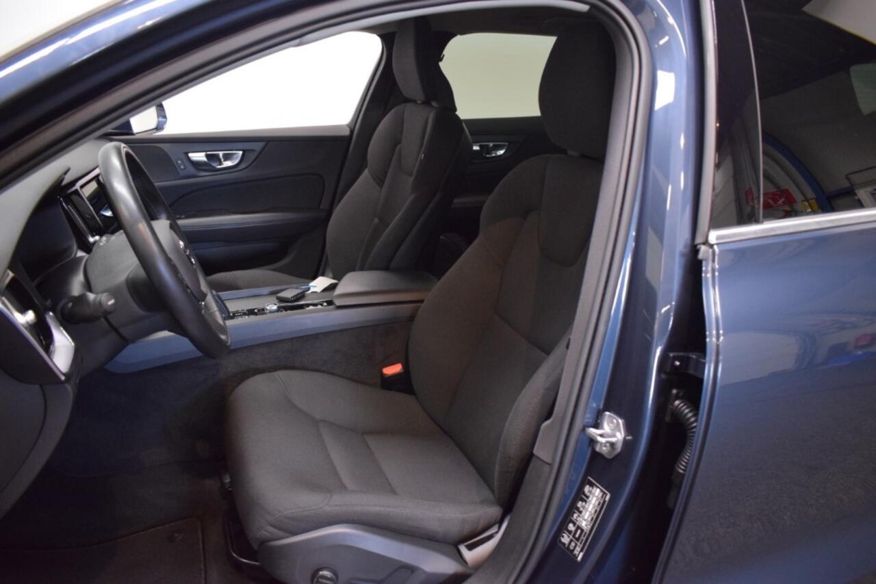 Volvo V60 2.0 B3 163pk AUT8 BNS Pro Stoelverw V+A/ Navi/ Adapt. Cruise/ Car Play