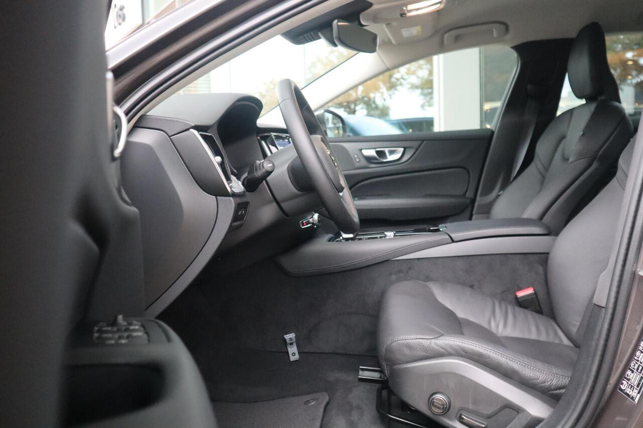 Volvo V60 2.0 T6 Plug-in hybrid AWD Essential Bright