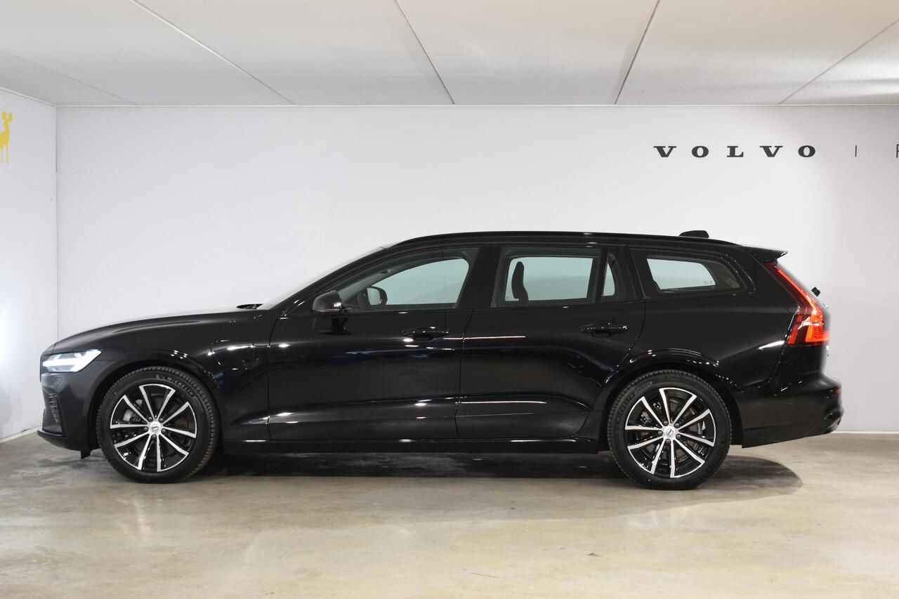 Volvo V60 T6 350PK Automaat Plug-in Hybrid AWD Plus Dark / Navigatie / Camera / Adaptieve Cruise Control / Elektrische Stoelen / Leder / LM Velgen /