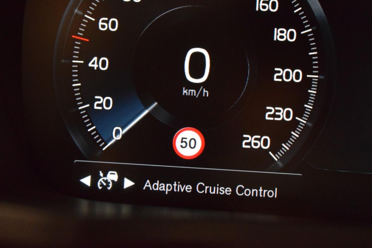 Volvo V60 2.0 B5 250pk AUT8 Inscription Mild Hybr. Leer/ Stoel verw./ Adapt. Cruise/ Donker glas