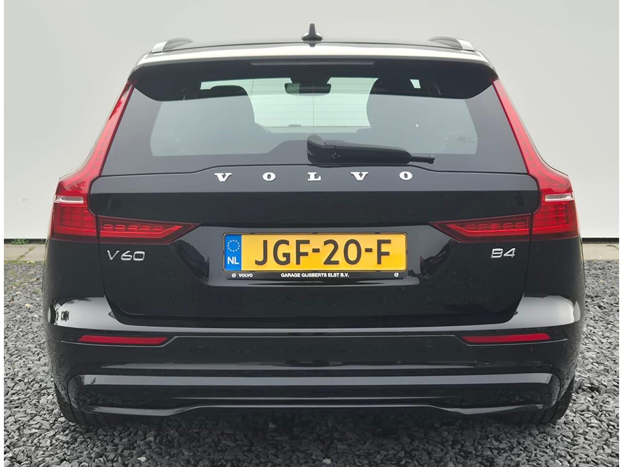 Volvo V60 2.0 B4 Plus Dark Leder pakket RG0R - 18" Wielen - Climate - Donkere hemel - Electrisch bedienbare voorstoelen met memory