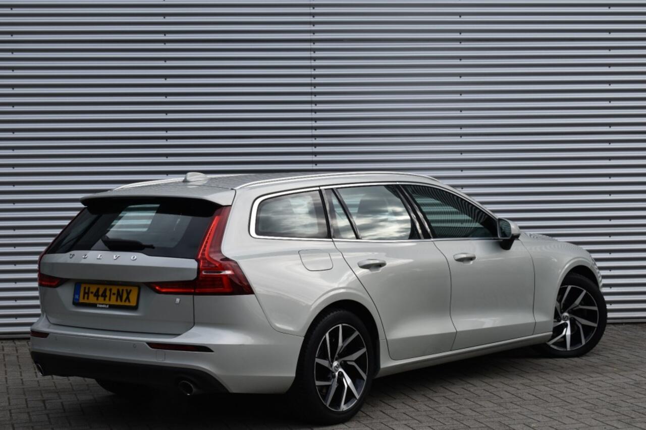 Volvo V60 2.0 T4 MOMENT.PRO / POLESTAR ENGINEERD / NL AUTO