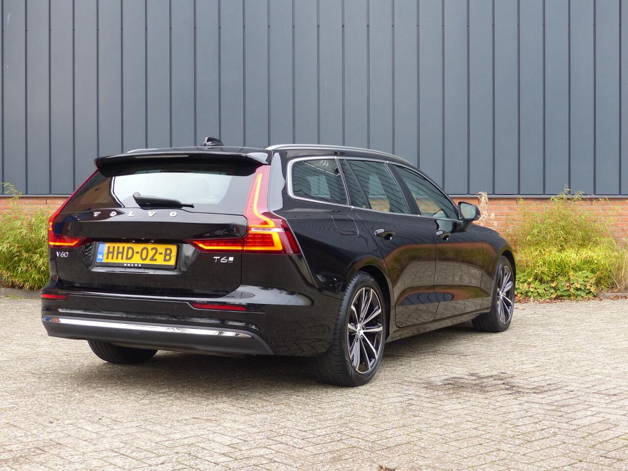 Volvo V60 T6 Plug-in hybrid AWD Essential