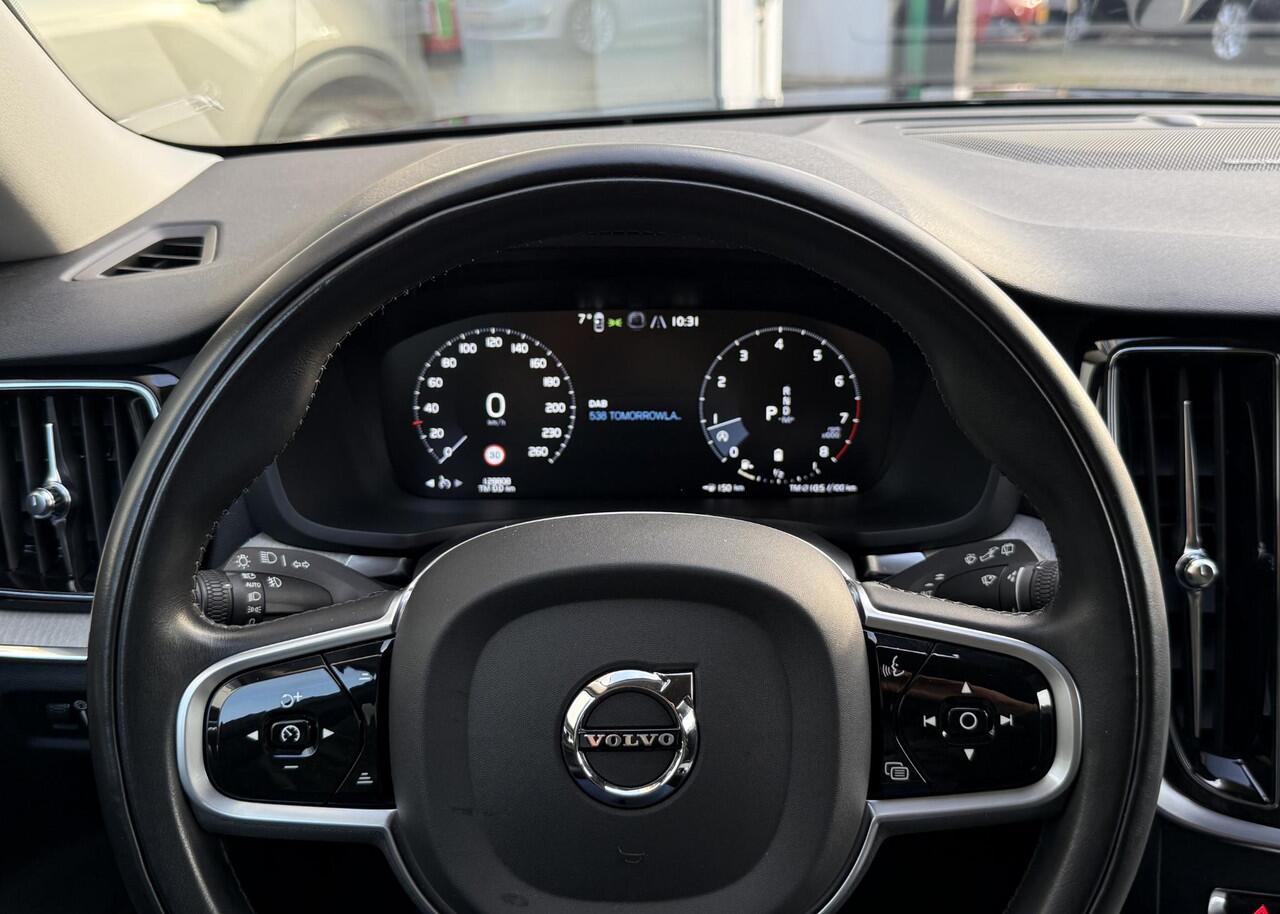 Volvo V60 CROSS COUNTRY 2.0 B5 AWD |360° Camera|HarmanKardon|Leder|