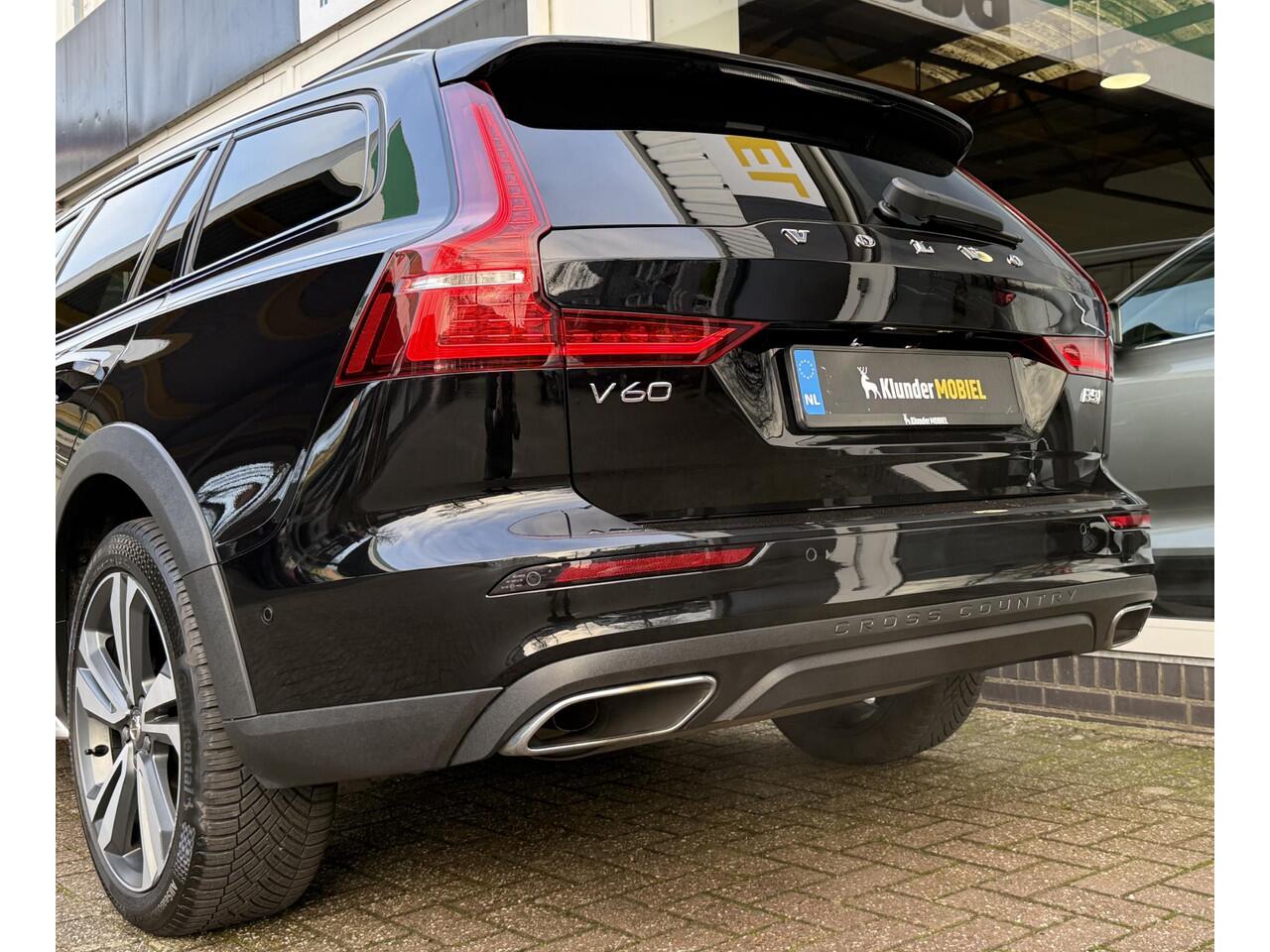 Volvo V60 CROSS COUNTRY 2.0 B5 AWD |360° Camera|HarmanKardon|Leder|