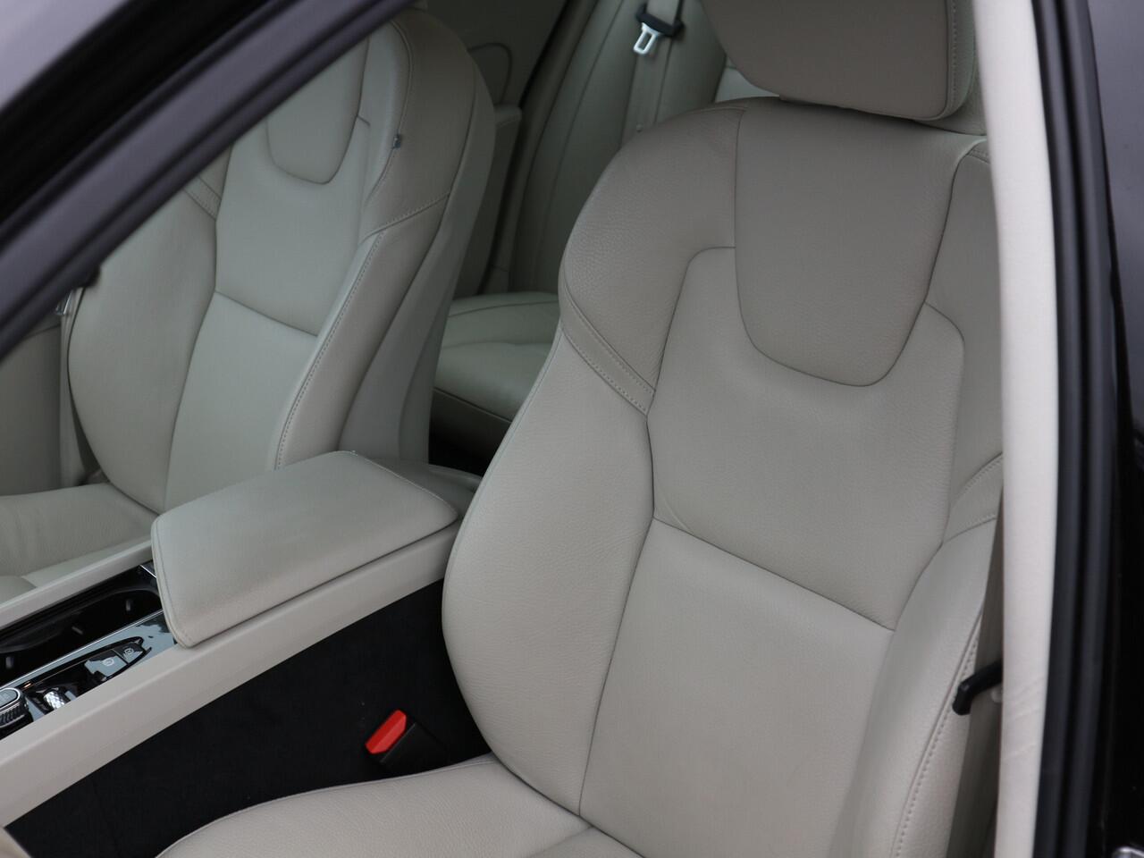 Volvo V60 CROSS COUNTRY 2.0 B5 AWD Pro NAVI ADAP CRUISE