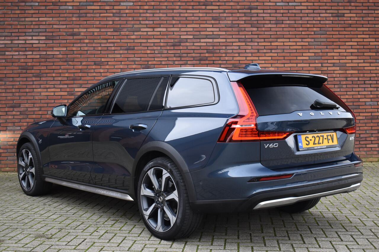 Volvo V60 CROSS COUNTRY B5 265PK AWD Plus | Styling Kit | 20'' | 360 Camera | Harman/Kardon | Trekhaak |