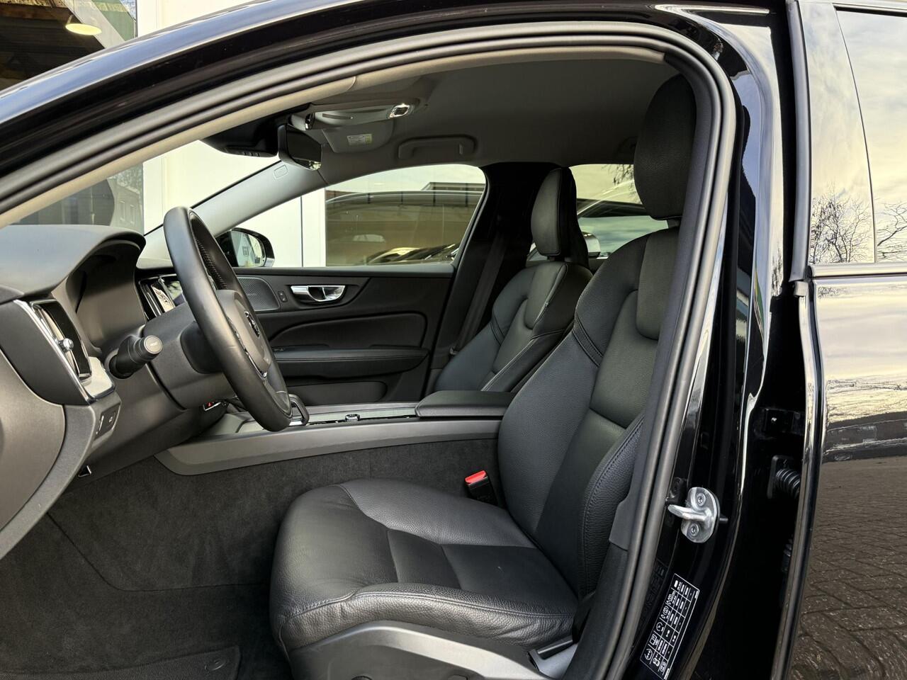 Volvo V60 CROSS COUNTRY 2.0 B5 AWD |360° Camera|HarmanKardon|Leder|