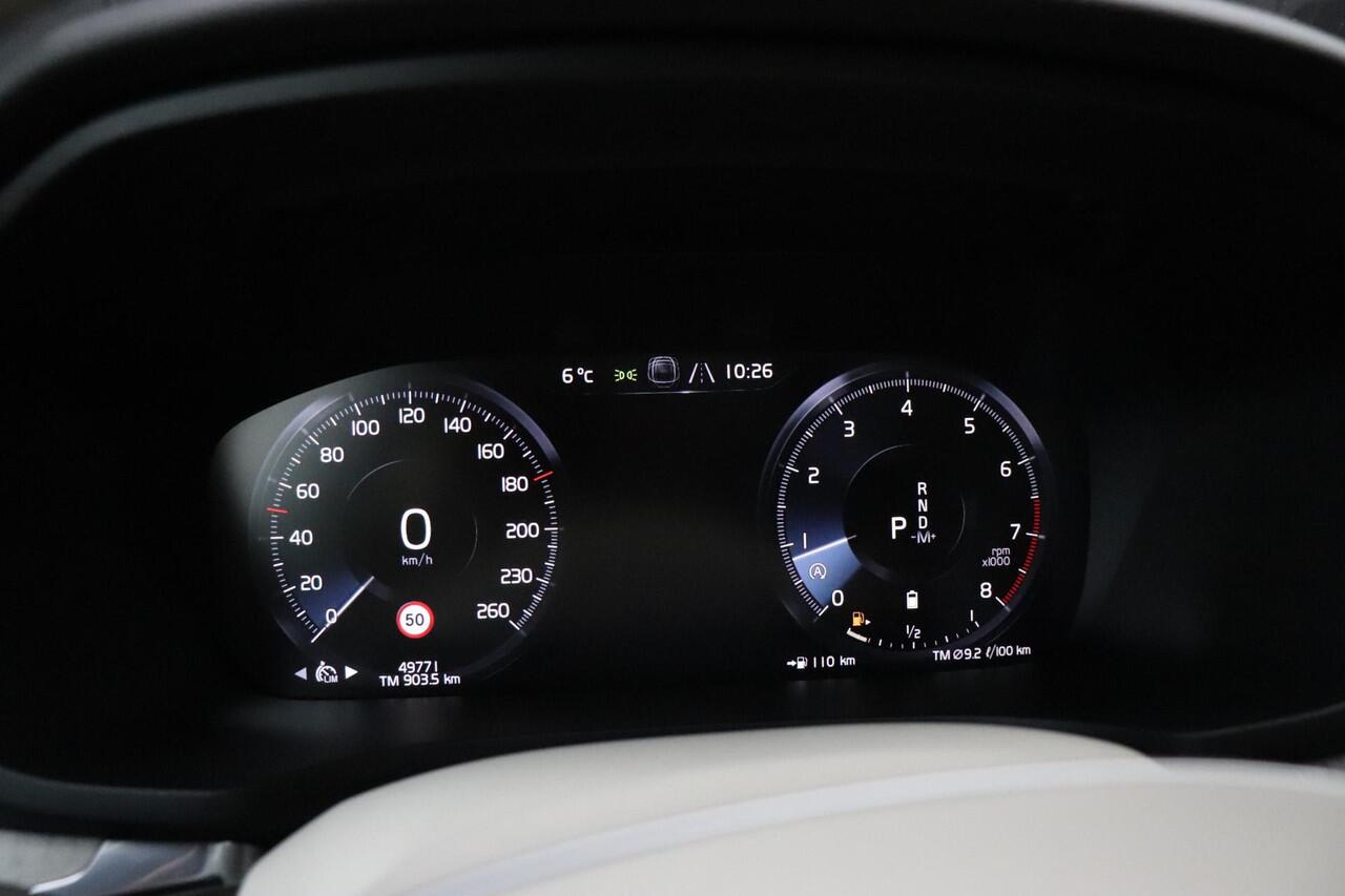 Volvo V60 CROSS COUNTRY 2.0 B5 251 PK AWD Pro | LEDER | STAND KACHEL | MEMORY | PANO-DAK | CAMERA | H&K SOUND | | CRUISE | NAVI |