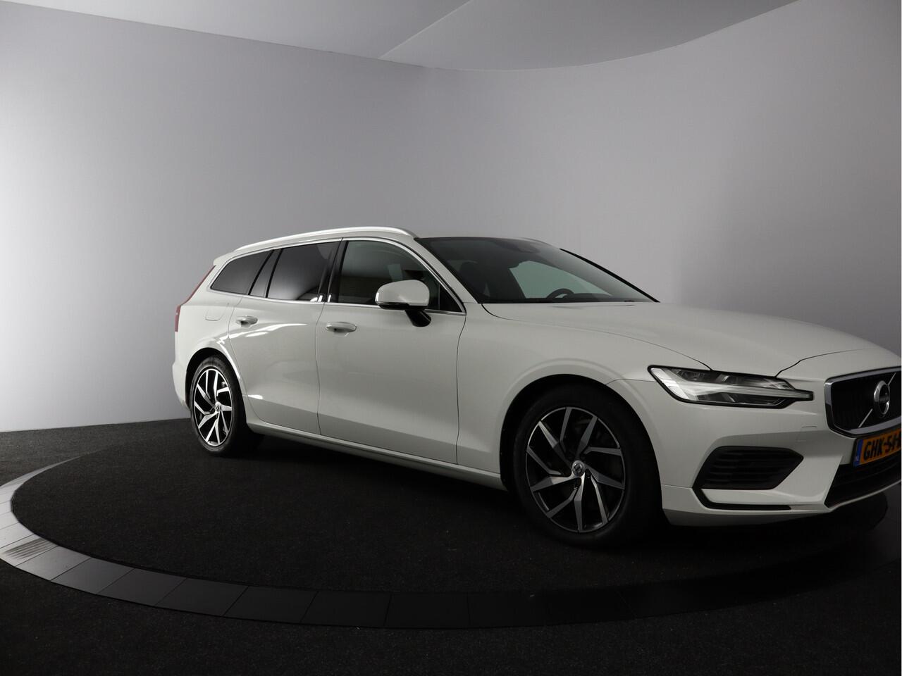 Volvo V60 2.0 T6 Twin Engine AWD Inscription | Harman Kardon | Trekhaak