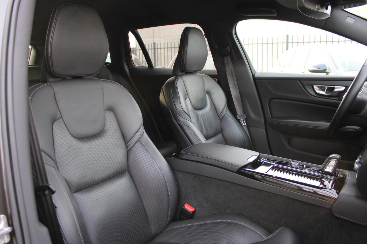 Volvo V60 2.0 T8 Recharge AWD R-Design LEDER MEMORY B&W 19'' NL AUTO