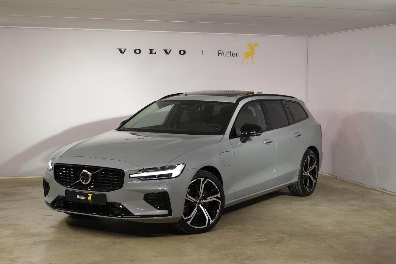 Volvo V60 T6 350PK Automaat Plug-in Hybrid AWD Ultra Dark / Adaptieve Cruisecontrol / Parkeersensoren / Stoelverwarming / Stuurverwarming / 360 Camera / Elektrische Stoelen /