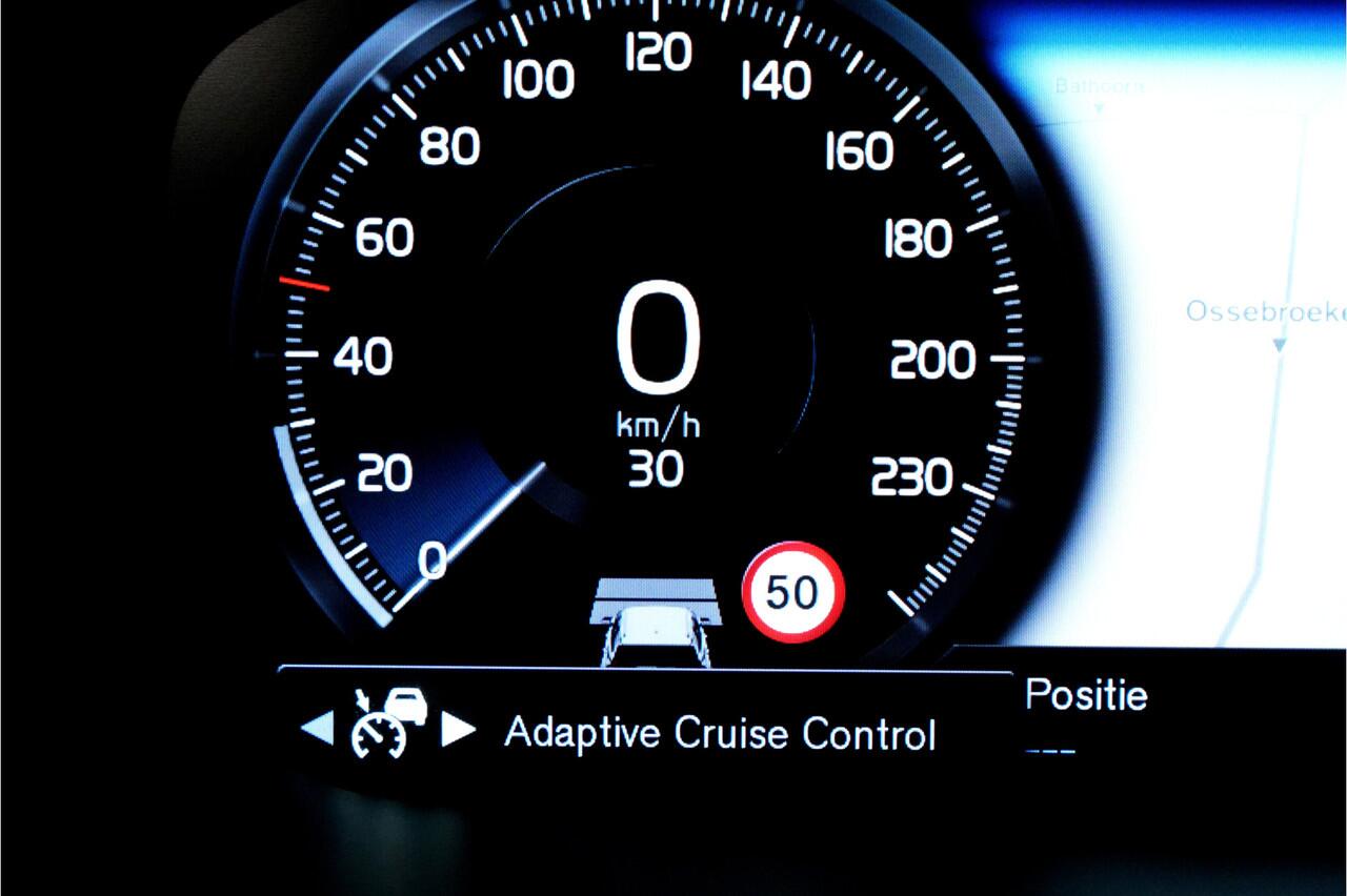 Volvo V60 2.0 B4 MHEV 145kW/197pk Aut8 Inscription ADAPT.CRUISE + NAVI SENSUS + DRIVE MODES + PILOT ASSIST + AFN.TREKHAAK + CAMERA + BLIS + LANE ASSIST + STOELVERWARMING + KEYLESS ENTRY&GO + MATRIX LED + PARKSENSOREN V&A + 18" LM-VELGEN!!