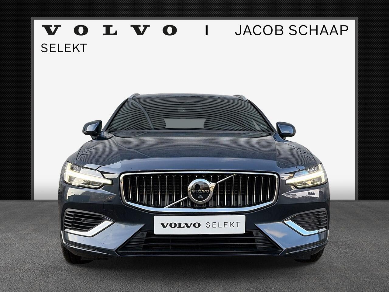 Volvo V60 T6 350PK Automaat Recharge AWD Plus Bright | ACC | Panoramadak | 360 camera | Stuurverwarming | 19"LMV | Elektr. stoel