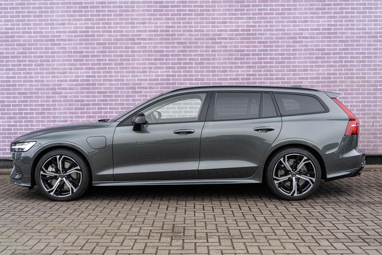 Volvo V60 2.0 T6 Plug-in hybrid AWD Essential | Sport Pack | Styling Kit | Stoel- / Stuurverwarming | Adaptive Cruise Control | Leder Interieur | getint glas | Dodehoekdetectie | Google | 19" | Forest Lake | MY 2026