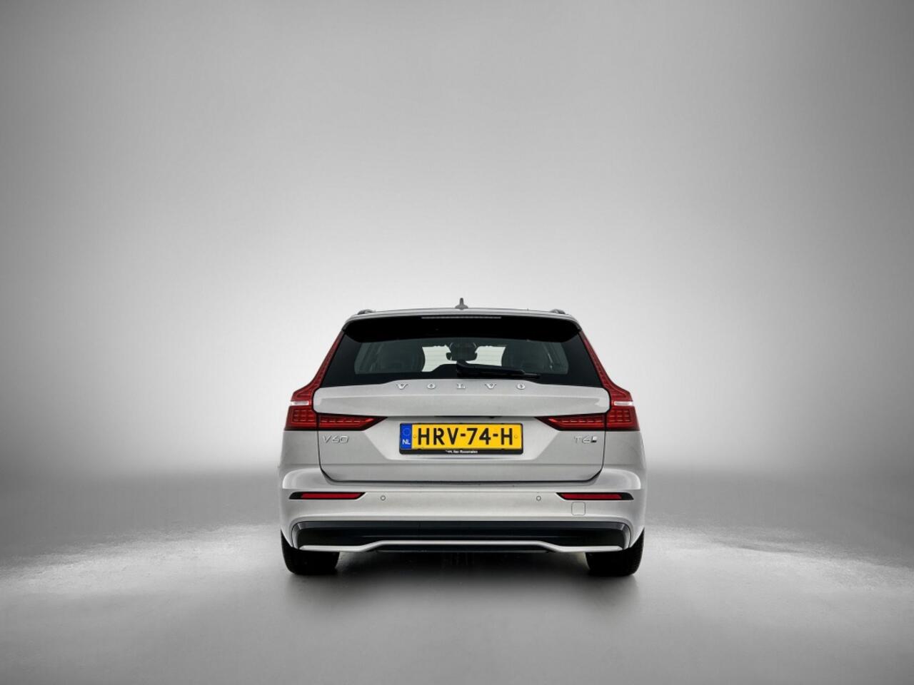 Volvo V60 2.0 T6 Plus Dark | Trekhaak | Sport Leder | 360* | Blis | Pilot