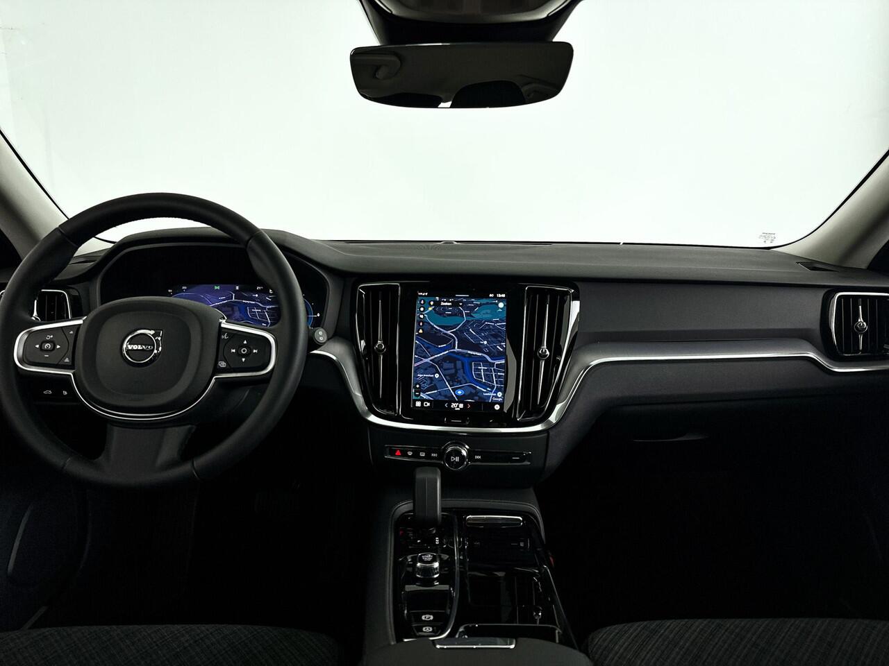 Volvo V60 T6 Aut. Plug-in hybrid AWD Essential Bright | Parkeercamera