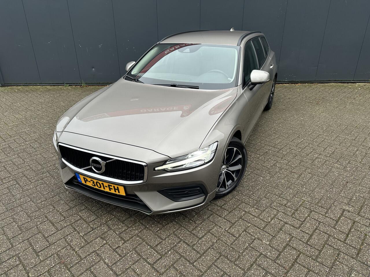 Volvo V60 2.0 B3 Momentum | Trekhaak | Navigatie