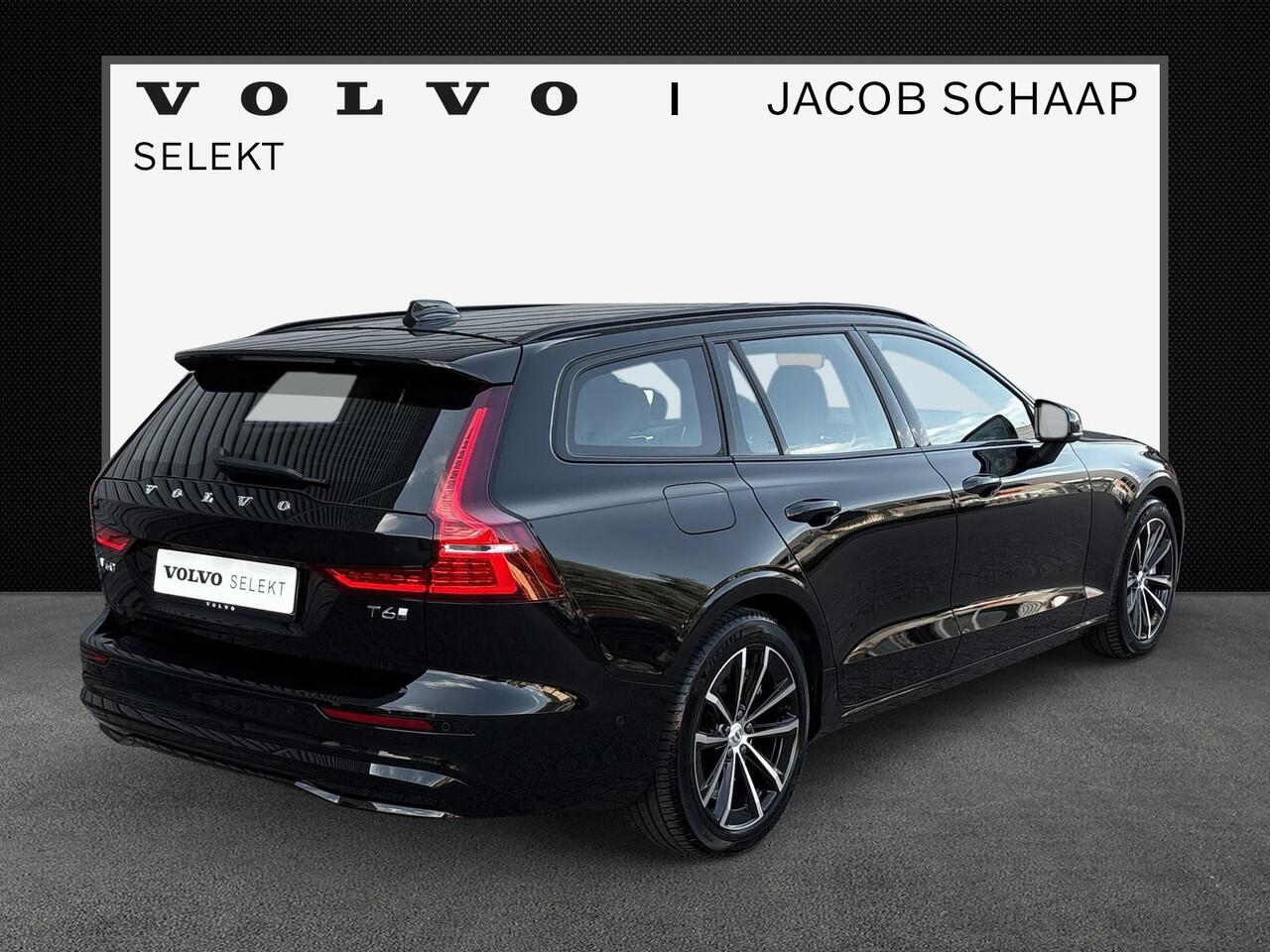 Volvo V60 2.0 T6 Plug-in hybrid AWD Plus Dark / 360° Camera / Blis / Harman Kardon Premium /