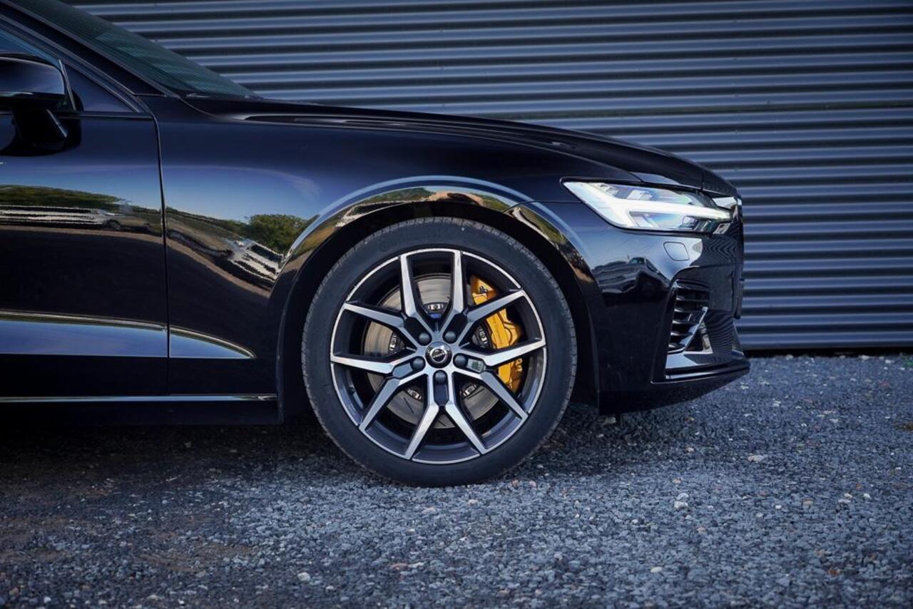 Volvo V60 2.0 T8 Twin Engine AWD Polestar 405 PK / Bowers&Wilkins / HEICO / Pano / Adaptive Cruise / Trekhaak