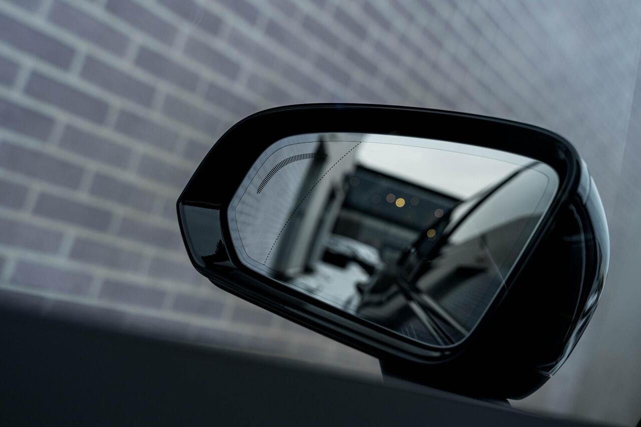 Volvo V60 T8 Plug-in hybrid AWD Plus Perform. Ed. Dark | Longe Range | Google | Panormadak | Getint Glas | Elek. Achterklep | Harman Kardon Audio | Elektrische Stoelverstelling | Keyless Entry | Adaptive Cruise Control | Sportstoelen | Stoel-/Stuurverwarming | Geti