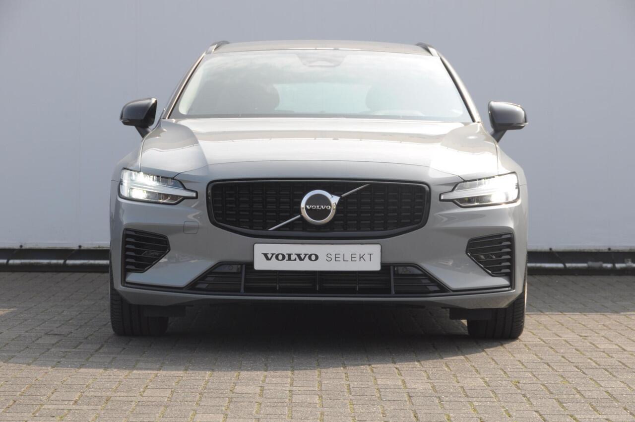Volvo V60 T6 350PK Automaat Plus Dark / cruise control / Apple carplay / Elektrische stoelen met geheugen / Parkeersensoren met camera / Elektrische achterklep