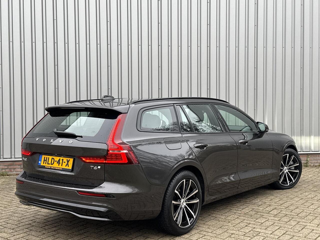 Volvo V60 2.0 T6 Plug-in hybrid AWD Plus Dark