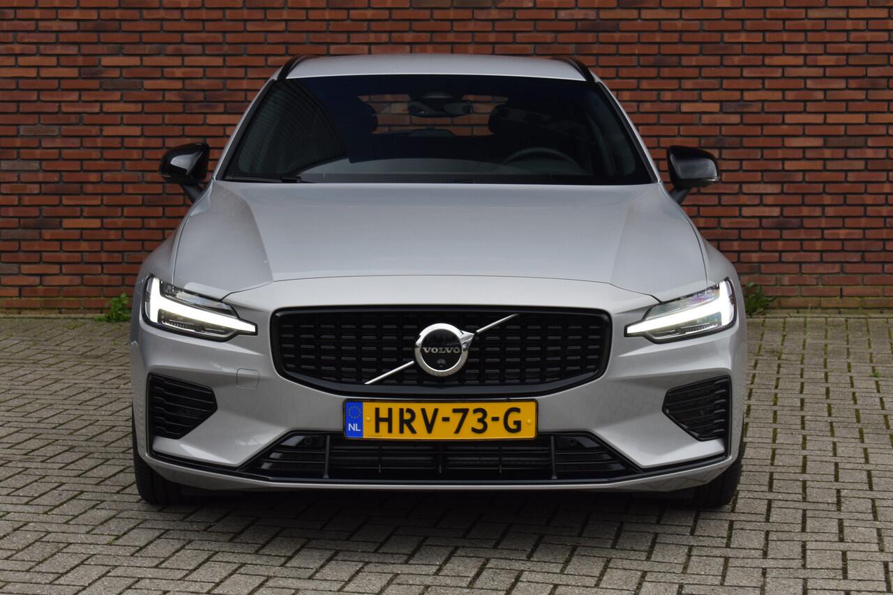Volvo V60 T6 350PK Plug-in hybrid AWD Plus Dark | H&K audio | Trekhaak | 360 Camera |
