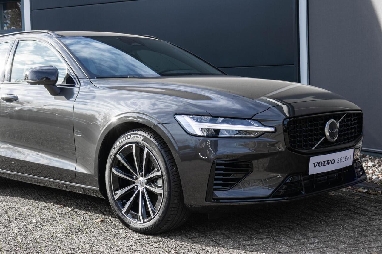 Volvo V60 T6 Plug-in hybrid AWD Plus Dark | Semi Elektrische Trekhaak | Adaptieve Cruise Control | BLIS | Elektrische verstelbare voorstoelen | Verwarmbare voorstoelen en stuurwiel | 360 graden camera |