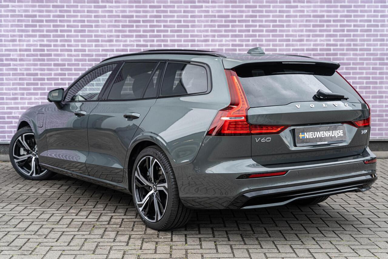Volvo V60 T6 Plug-in hybrid AWD Ultra Dark | Google | Longe Range | Schuif-/Kanteldak | Lederen Bekleding | Head-Up Display | Getint Glas | Sportstoelen | Harman Kardon Audio | Memory | 19" LM