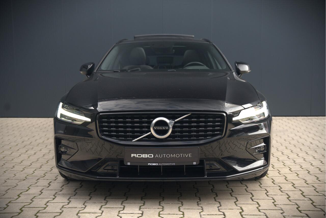 Volvo V60 2.0 B3 R-Design | Panoramadak | Harman Kardon | Keyless | Memory Stoel | Elektrische Stoelen | Stuurverwarming | Stoelverwarming | Camera | Adaptive Cruise Control | Leer | LED | DAB | Parkeensensoren | Appl