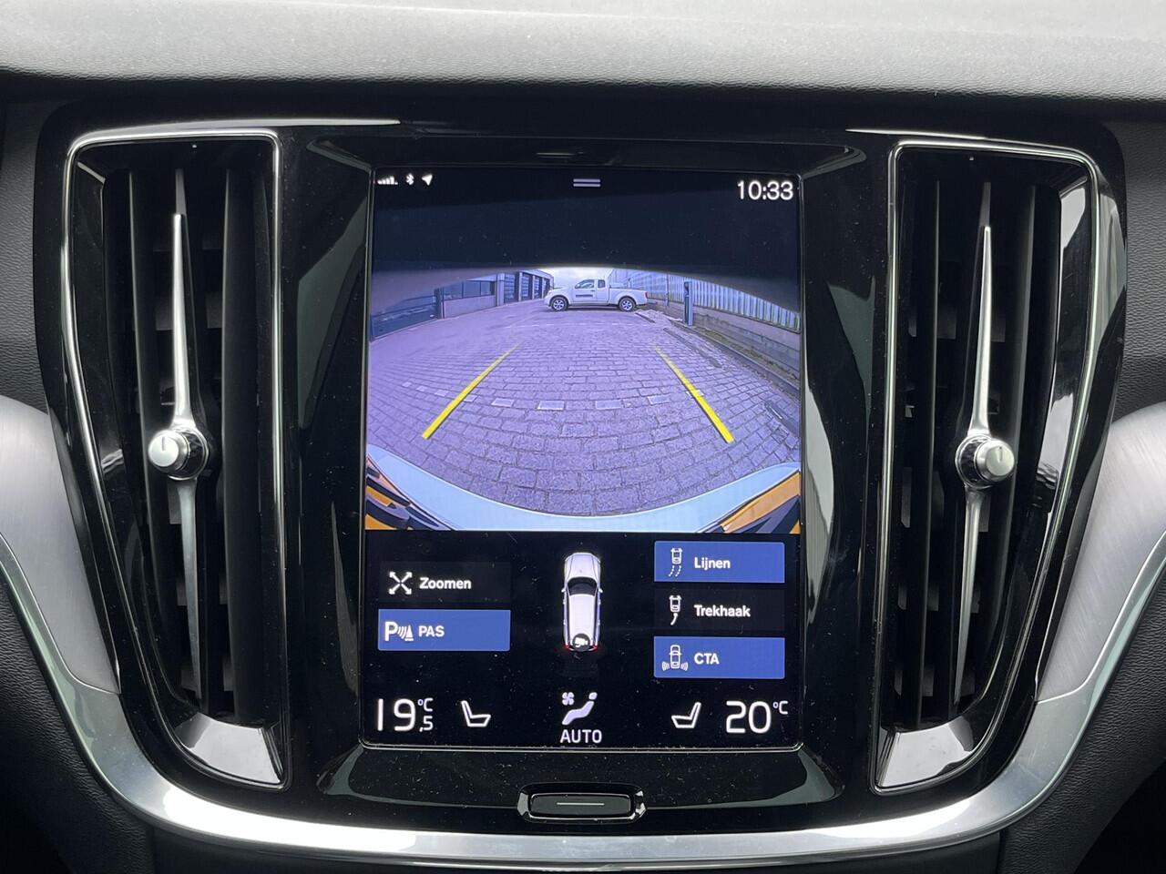 Volvo V60 2.0 B3 Business Pro | NL Auto/2e Eig./Leder/Navi/Panodak/El.Trekhaak/19"/Adapt.Cruise/Apple CarPlay-Android Auto