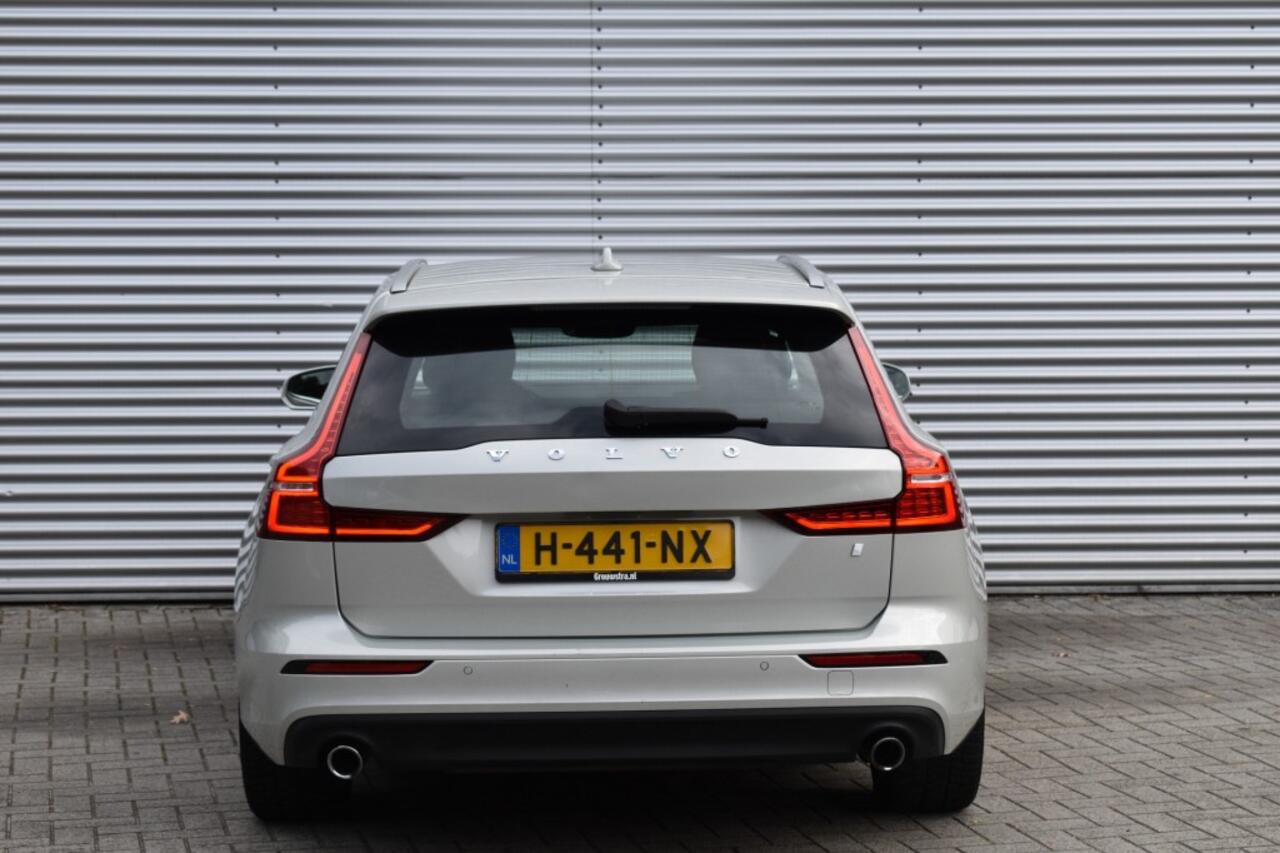 Volvo V60 2.0 T4 MOMENT.PRO / POLESTAR ENGINEERD / NL AUTO